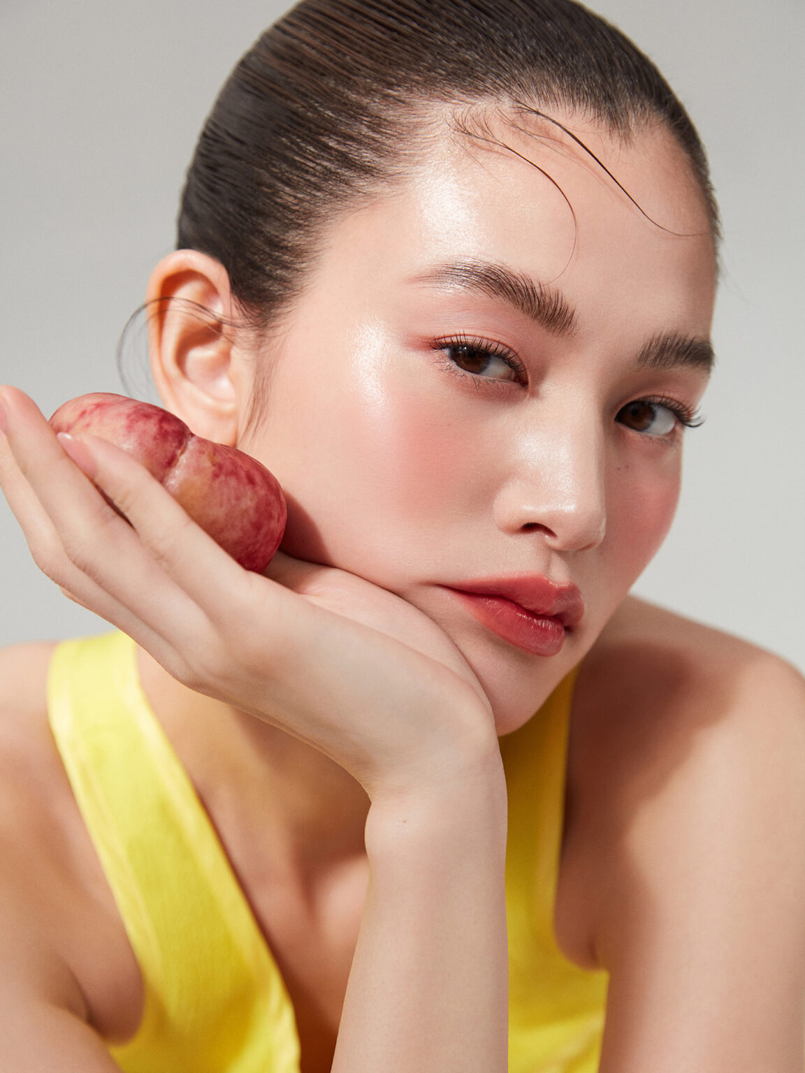 Dewy_liquid_cheek